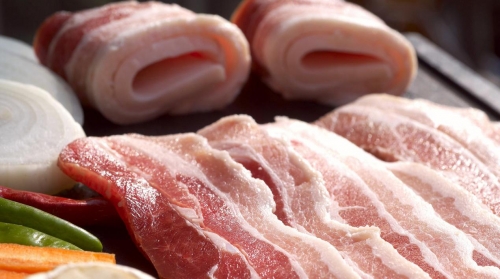 需求缺口巨大，猪肉至少还能再飞两年？